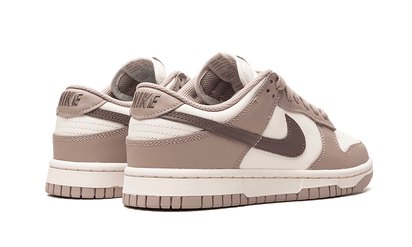 Buty Nike Nike Dunk Low Diffused Taupe - widok z przodu - Rozmiary EU