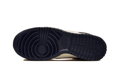 Buty Nike Dunk Low "From Nike To You" Navy Vanilla - widok z przodu - Rozmiary EU