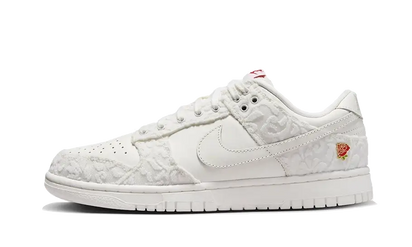 Nike Dunk Low Give Her Flowers biały-czerwony - widok główny z boku | Saturaise.com