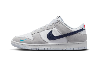 Nike Dunk Low Mini Swoosh Midnight Navy biały-granatowy - widok główny z boku | Saturaise.com