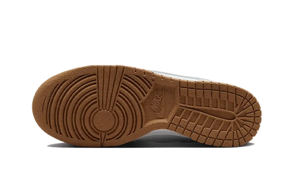 Buty Nike Dunk Low Next Nature Football Grey - widok z przodu - Rozmiary EU