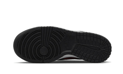 Buty Nike Dunk Low Next Nature Marker Swoosh - widok z przodu - Rozmiary EU