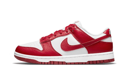 Yeezy Dunk Low Next Nature Gym Red czerwono-czarny - widok główny z boku | Saturaise.com