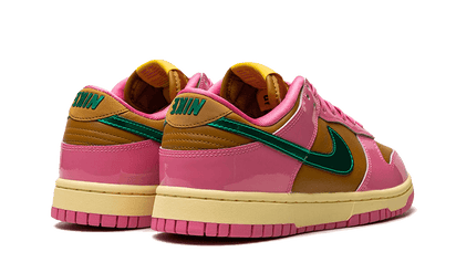Buty Nike Dunk Low Parris Goebel - widok z przodu - Rozmiary EU