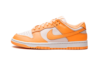 Nike Dunk Low Peach Cream biały-beżowy - widok główny z boku | Saturaise.com