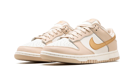 Kup oryginalne Dunk Low Phantom Metallic Gold DX5930-001 - widok z drugiego boku - Sneakersy