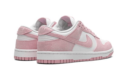Buty Nike Dunk Low Pink Corduroy - widok z przodu - Rozmiary EU