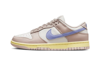 Yeezy Dunk Low Pink Oxford White biały-różowy - widok główny z boku | Saturaise.com
