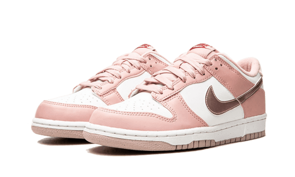 Nike Dunk Low Pink Velvet - Kup oryginalne Nike Dunk Low Pink Velvet - widok z drugiego boku - Sneakersy