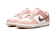 Kup oryginalne Nike Dunk Low Pink Velvet - widok z drugiego boku - Sneakersy