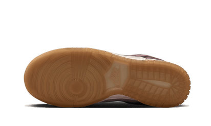 Buty Nike Dunk Low Plum Eclipse - widok z przodu - Rozmiary EU