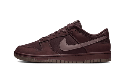 Nike Dunk Low Premium Burgundy Crush fioletowy-burgundowy - widok główny z boku | Saturaise.com