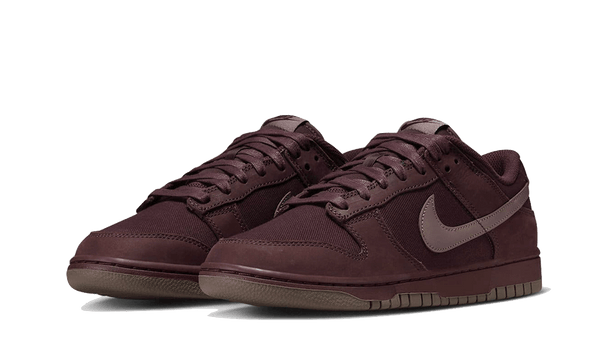 Dunk Low Premium Burgundy Crush - Kup oryginalne Dunk Low Premium Burgundy Crush FB8895-600 - widok z drugiego boku - Sneakersy