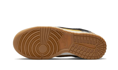 Buty Nike Dunk Low PRM Familia - widok z przodu - Rozmiary EU