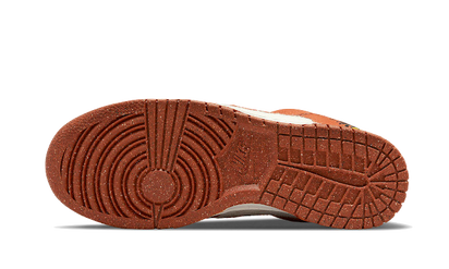 Buty Nike Dunk Low Retro Sun Club Burn Sunrise - widok z przodu - Rozmiary EU