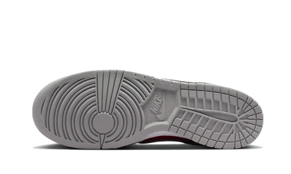 Buty Nike Dunk Low Reverse Ultraman - widok z przodu - Rozmiary EU