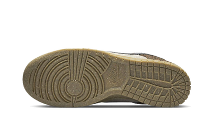 Buty Nike Dunk Low Safari - widok z przodu - Rozmiary EU