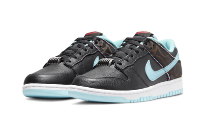Kup oryginalne Dunk Low SE Barber Shop Black DH7614-001 - widok z drugiego boku - Sneakersy