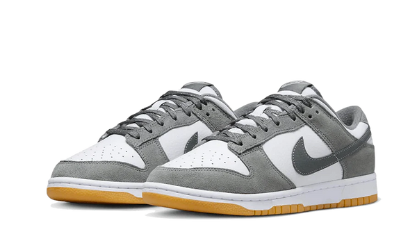 Dunk Low Smoke Grey Gum 3M Swoosh - Kup oryginalne Dunk Low Smoke Grey Gum 3M Swoosh FV0389-100 - widok z drugiego boku - Sneakersy