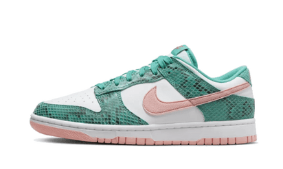 Nike Dunk Low Snakeskin Washed Teal Bleached Coral czarny-biały - widok główny z boku | Saturaise.com