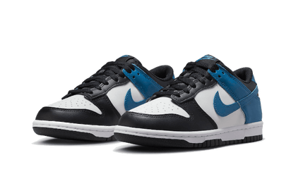 Kup oryginalne Dunk Low White Blue Black DH9765-104 - widok z drugiego boku - Sneakersy