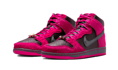 Kup oryginalne SB Dunk High Run The Jewels - widok z drugiego boku - Sneakersy