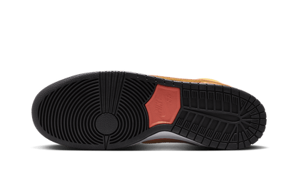 Buty Nike SB Dunk High Sweet Tooth - widok z przodu - Rozmiary EU