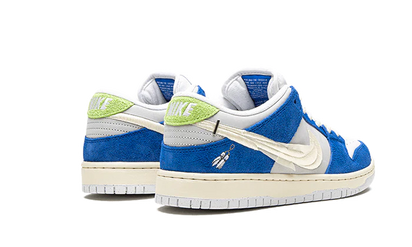 Buty Nike SB Dunk Low Pro QS Fly Streetwear - widok z przodu - Rozmiary EU
