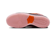 Buty Yeezy The Powerpuff Girls x Nike SB Dunk Low "Blossom" - widok z przodu - Rozmiary EU