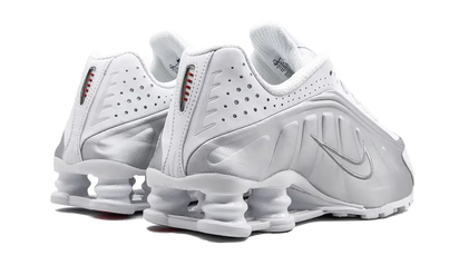 Buty Nike Shox R4 White Metallic Silver - widok z przodu - Rozmiary EU