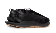 Buty Sacai Vaporwaffle Sacai Black Gum - widok z przodu - Rozmiary EU