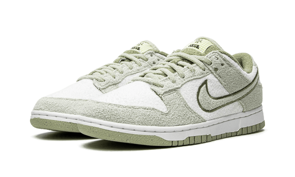 Dunk Low SE Fleece Green - Kup oryginalne Dunk Low SE Fleece Green DQ7579-300 - widok z drugiego boku - Sneakersy