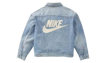 Nike Nike x Levi's Trucker Jacket Denim - widok główny z boku - Streetwear