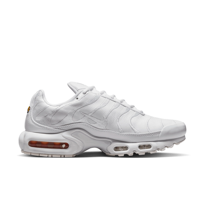 Buty Nike Air Max Plus Triple White - widok z przodu - Rozmiary EU