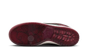 Riot Skateshop x Nike SB Dunk Low "Mahogany" - zdjęcie 4