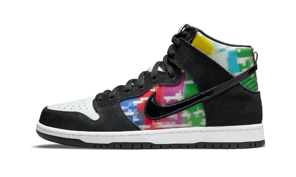 SB Dunk High TV Signal