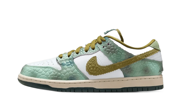 SB Dunk Low Alexis Sablone Chameleon
