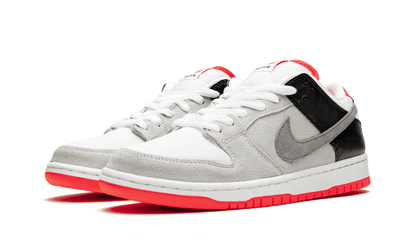 Kup oryginalne SB Dunk Low Infrared CD2563-004 - widok z drugiego boku - Sneakersy