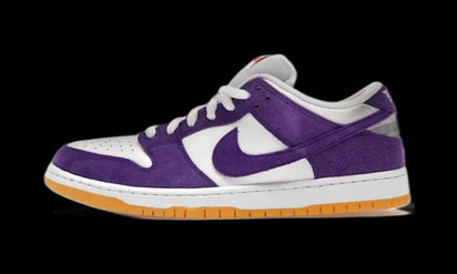 Yeezy Nike SB Dunk Low "Purple Suede" fioletowo-biały - widok główny z boku | Saturaise.com