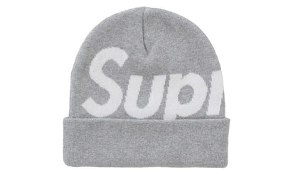 Supreme Supreme Big Logo Beanie (FW24) Ash Grey - widok główny z boku - Akcesoria