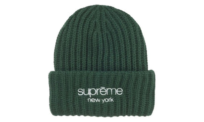 Supreme Supreme Classic Logo Chunky Ribbed Beanie (FW24) Dark Green - widok główny z boku - Akcesoria