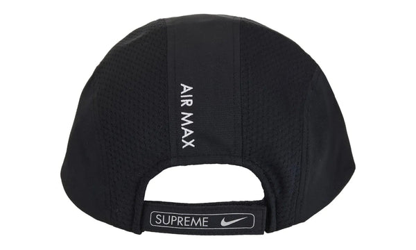 Supreme Nike Running Hat Black - Supreme Nike Running Hat Black - widok z drugiego boku - Markowe dodatki