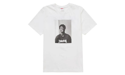 Supreme Supreme Thrasher Harold Tee White - widok główny z boku - Streetwear