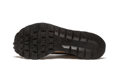 100% Oryginalne Vaporwaffle Sacai Tan Navy - widok z tyłu - 7050.00 PLN