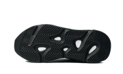100% Oryginalne Yeezy 700 MNVN Triple Black - widok z tyłu - 675.00 PLN