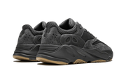 Buty Adidas Yeezy Boost 700 Utility Black - widok z przodu - Rozmiary EU