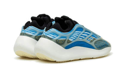 Buty Adidas Yeezy 700 V3 Arzareth - widok z przodu - Rozmiary EU