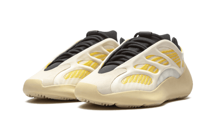 Kup oryginalne Yeezy 700 V3 Safflower - widok z drugiego boku - Sneakersy