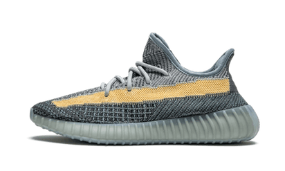 Adidas Yeezy Boost 350 V2 Ash Blue niebieski-szary - widok główny z boku | Saturaise.com