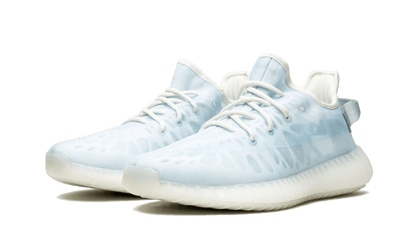 Kup oryginalne Yeezy Boost 350 V2 Mono Ice - widok z drugiego boku - Sneakersy